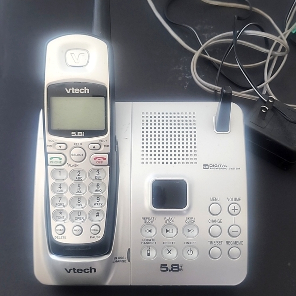 VTECH Digital answering system remate phone set like new